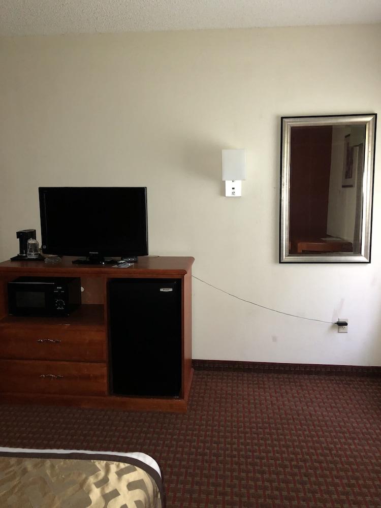 Millennium Inn Ellisville Eksteriør billede