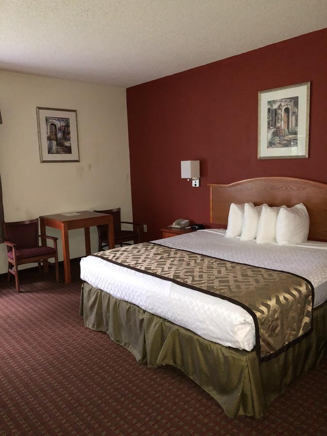 Millennium Inn Ellisville Eksteriør billede